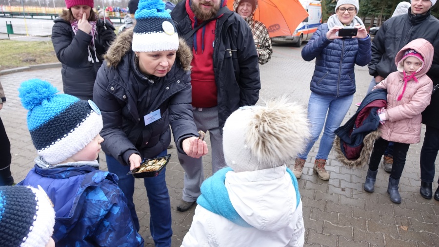 Mimo deszczu świetnie się bawili. Wiele rodzinnych atrakcji i kąpiel w lodowatej wodzie