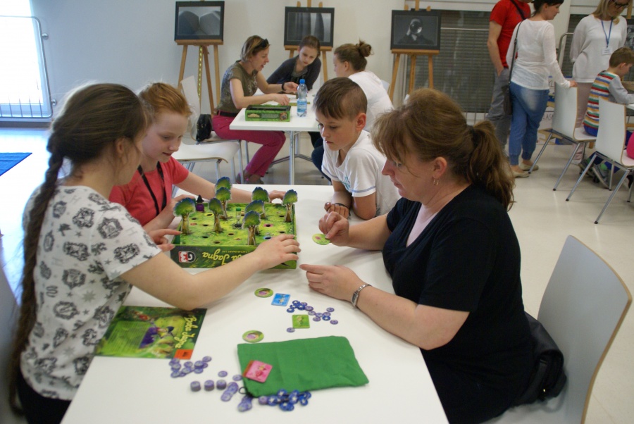 Gry w wersji mini i maxi. Dzień Planszówek okazał się strzałem w dziesiątkę