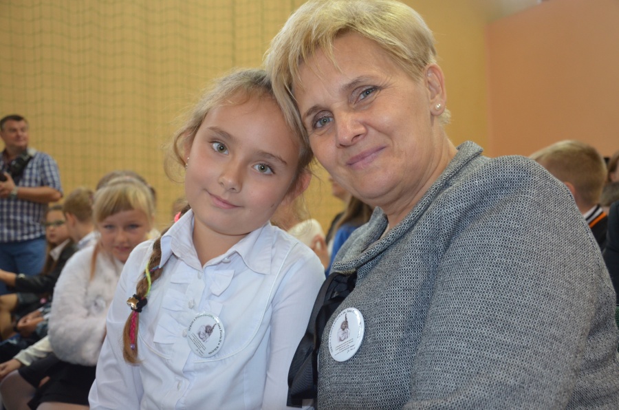 Szkoła imienia Jana Pawła II to brzmi dumnie. Ośmioklasowa podstawówka ma nowego patrona