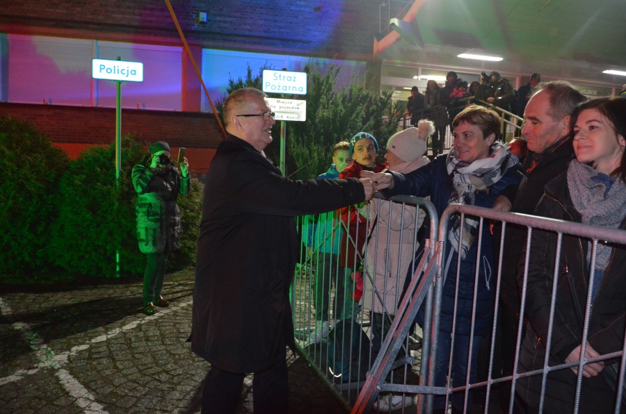 - Żebyśmy się wzajemnie szanowali i miłowali - życzył mieszkańcom miasta prezydent Józef Nowicki