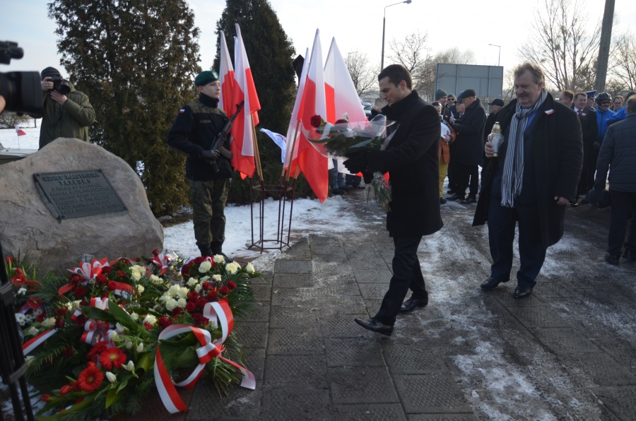 155. rocznica wybuchu Powstania Styczniowego. Złożono kwiaty na Wale Tarejwy