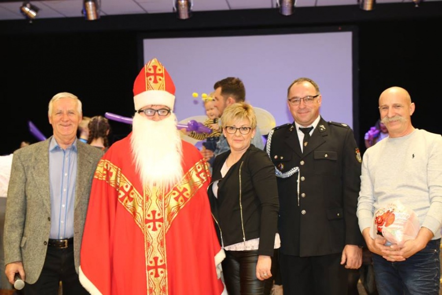 W GOK-u tańczyły księżniczki, policjanci i biedronki