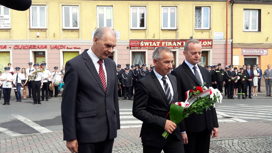 Poloneza czas zacząć! Już po raz drugi zatańczyli na rynku