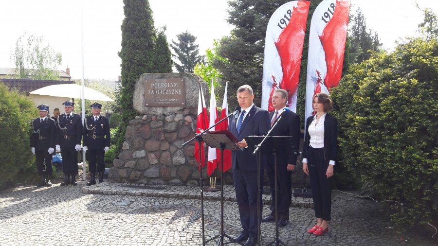 Poloneza czas zacząć! Już po raz drugi zatańczyli na rynku