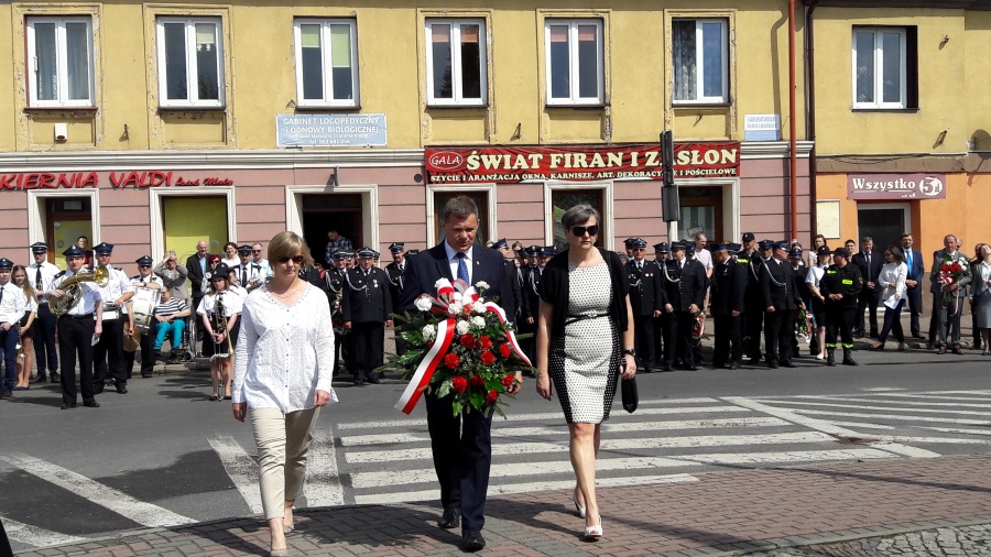 Poloneza czas zacząć! Już po raz drugi zatańczyli na rynku