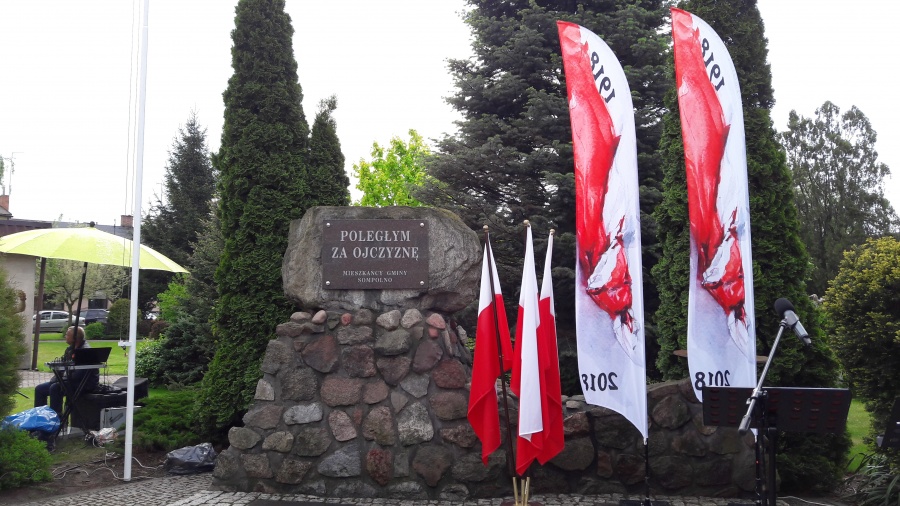 Poloneza czas zacząć! Już po raz drugi zatańczyli na rynku