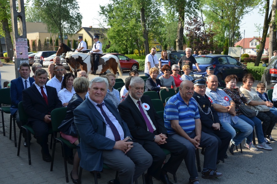 Odznaki dla druhów – starszych i młodszych. Dzień Strażaka w Wilczynie