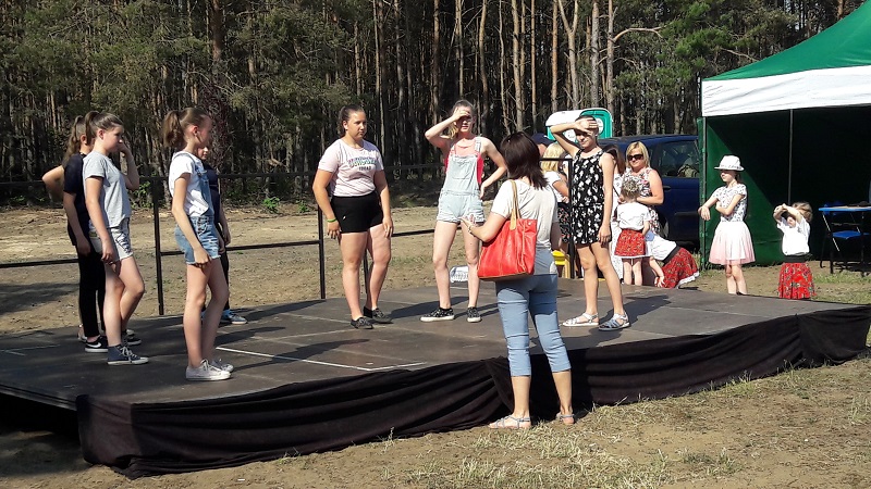 Festyn dla mieszkańców. Świetlica wiejska otwarta i poświęcona