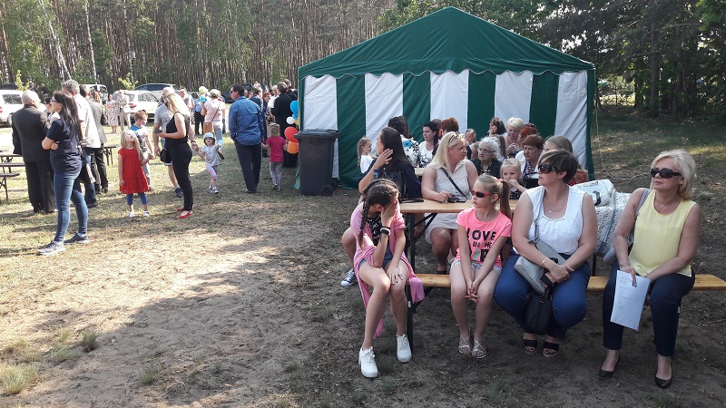 Festyn dla mieszkańców. Świetlica wiejska otwarta i poświęcona