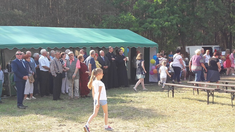 Festyn dla mieszkańców. Świetlica wiejska otwarta i poświęcona