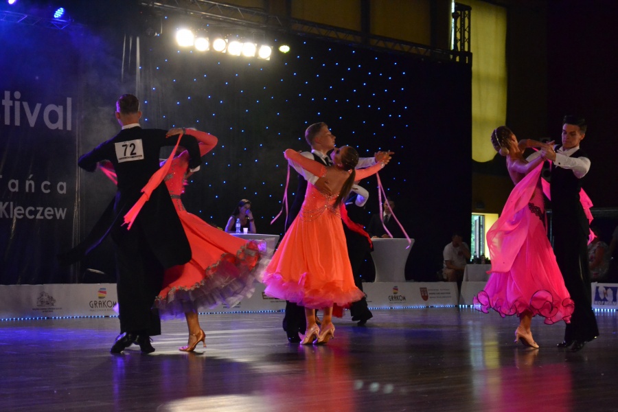 Walc, tango czy skoczna rumba. Tancerze zawładnęli dziś parkietem