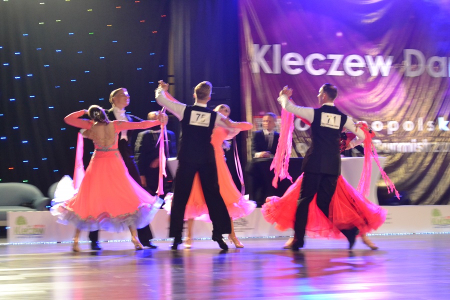 Walc, tango czy skoczna rumba. Tancerze zawładnęli dziś parkietem