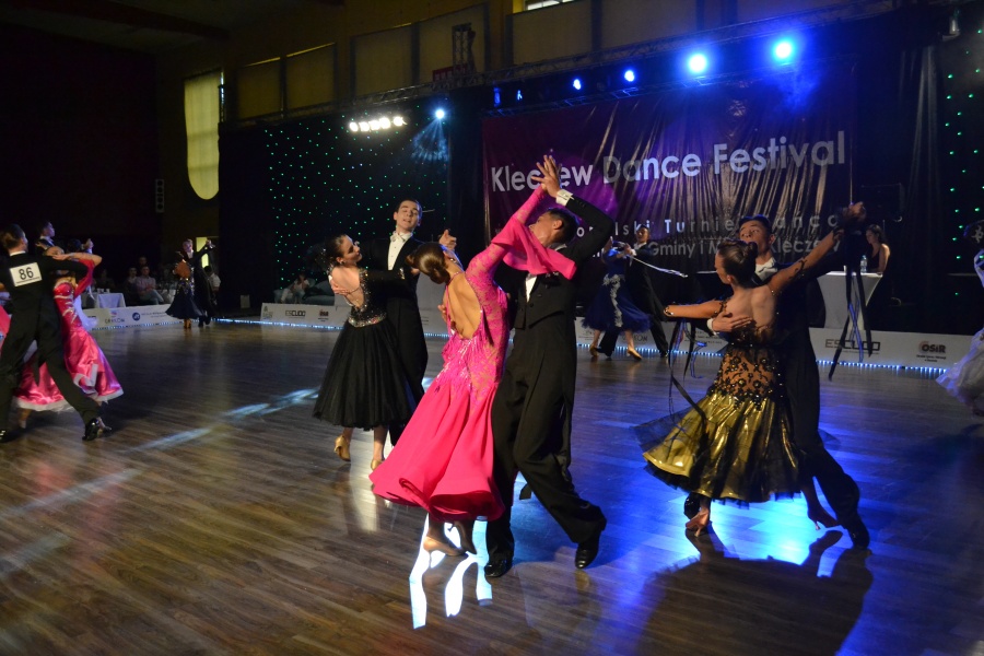 Walc, tango czy skoczna rumba. Tancerze zawładnęli dziś parkietem