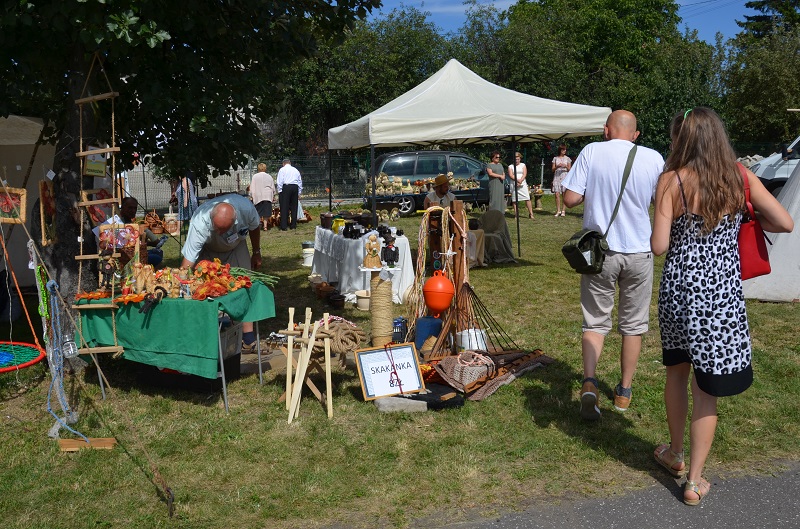 Chór zaśpiewa na środku Warty. Trwa Festiwal Historii i Kultury