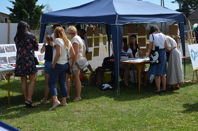 Chór zaśpiewa na środku Warty. Trwa Festiwal Historii i Kultury