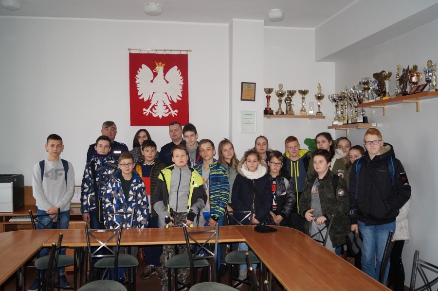 O mowie nienawiści. Lekcja w sądzie i komendzie policji