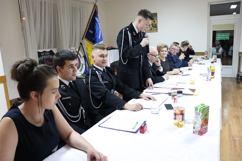 Strażacy-ochotnicy odpowiadają na każde wezwanie. Jeżdżą na akcje, szkolą się i spotykają z mieszkańcami