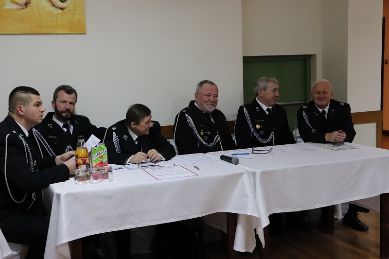 Strażacy-ochotnicy odpowiadają na każde wezwanie. Jeżdżą na akcje, szkolą się i spotykają z mieszkańcami