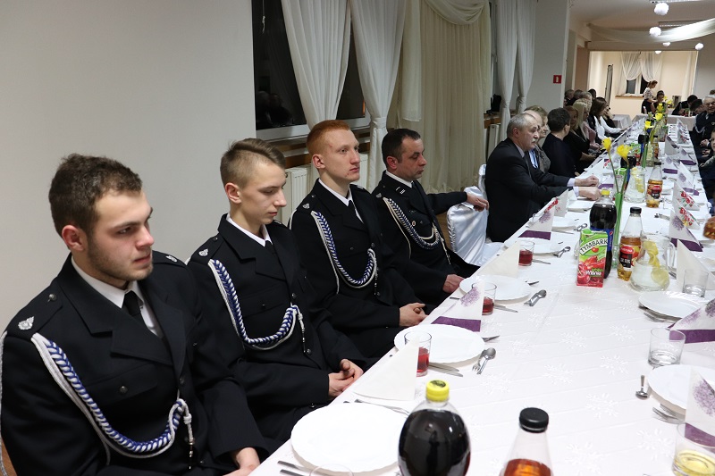 Strażacy-ochotnicy odpowiadają na każde wezwanie. Jeżdżą na akcje, szkolą się i spotykają z mieszkańcami