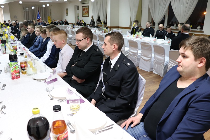 Strażacy-ochotnicy odpowiadają na każde wezwanie. Jeżdżą na akcje, szkolą się i spotykają z mieszkańcami