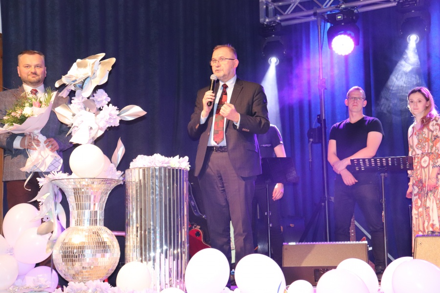 Koncert z okazji „Dnia Kobiet”. Cała sala śpiewała przeboje Anny Jantar