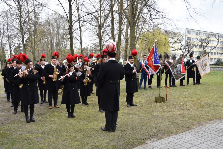 Obchody na Skwerze Pamięci Ofiar Zbrodni Katyńskiej. Przypomnieli wydarzenia z 1940 roku