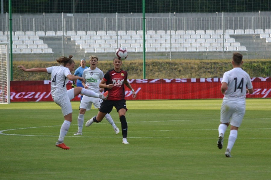 Medyk wywalczył Puchar Polski! Koninianki pokonały w Łodzi Czarnych Sosnowiec 4:3 (3:0)