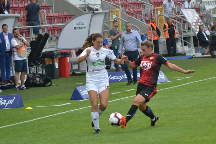 Medyk wywalczył Puchar Polski! Koninianki pokonały w Łodzi Czarnych Sosnowiec 4:3 (3:0)