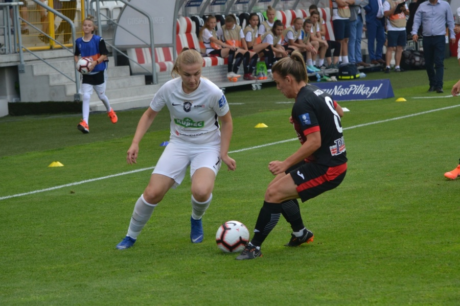 Medyk wywalczył Puchar Polski! Koninianki pokonały w Łodzi Czarnych Sosnowiec 4:3 (3:0)