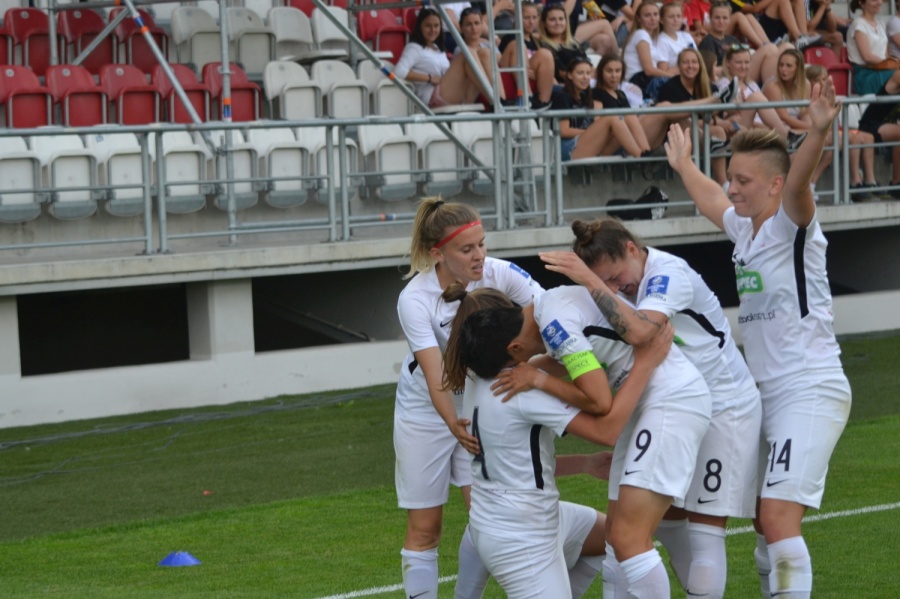 Medyk wywalczył Puchar Polski! Koninianki pokonały w Łodzi Czarnych Sosnowiec 4:3 (3:0)