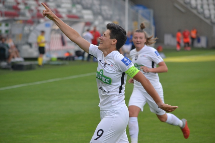 Medyk wywalczył Puchar Polski! Koninianki pokonały w Łodzi Czarnych Sosnowiec 4:3 (3:0)
