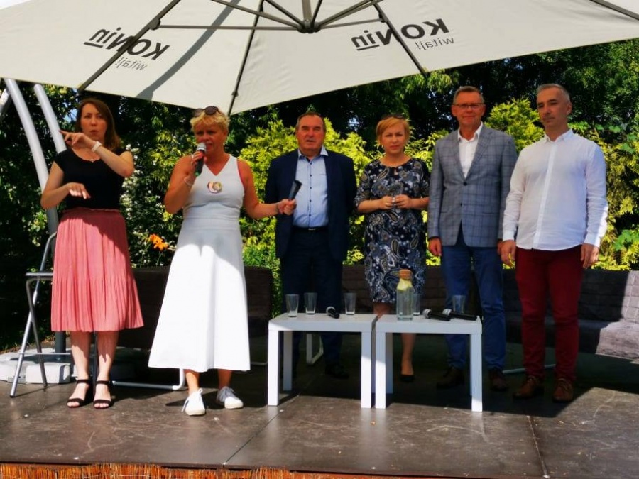 Koniński Kongres Kobiet rozpoczęli podopieczni „Otwarcia”. Trwają panele dyskusyjne