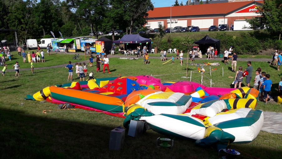 Festyn integracyjny „Pod gołym niebem”. Tak się bawią w Sompolnie