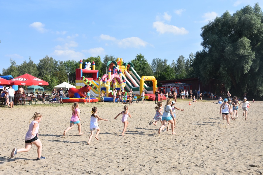 Na plaży – relaks i zabawa. Trwa Piknik Wilczyński