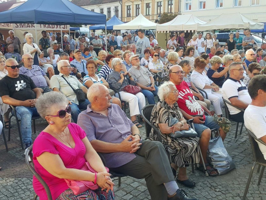 Tłumy na placu Wolności. Dziś Jarmark św. Bartłomieja, jutro powtórka