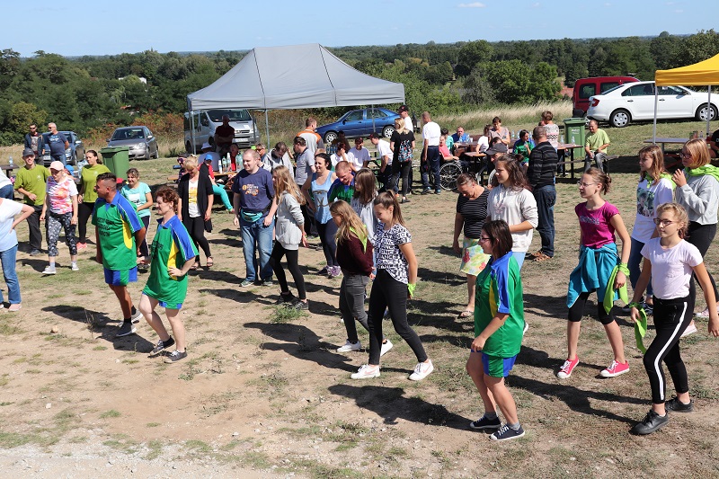 Sportowa rywalizacja, zumba i grill. Spartakiada przed wieżą
