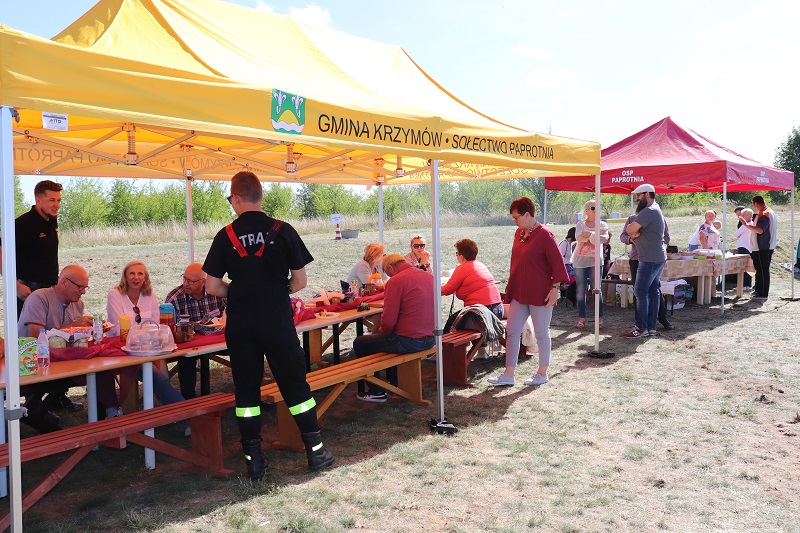 Sportowa rywalizacja, zumba i grill. Spartakiada przed wieżą