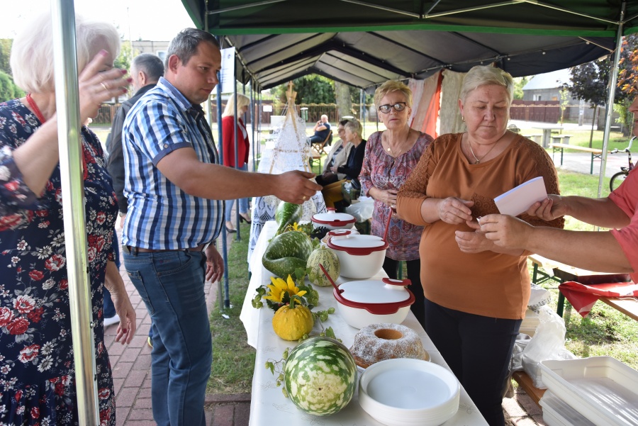 Królowa jesiennego stołu bohaterką „Fety z banią” w Kramsku