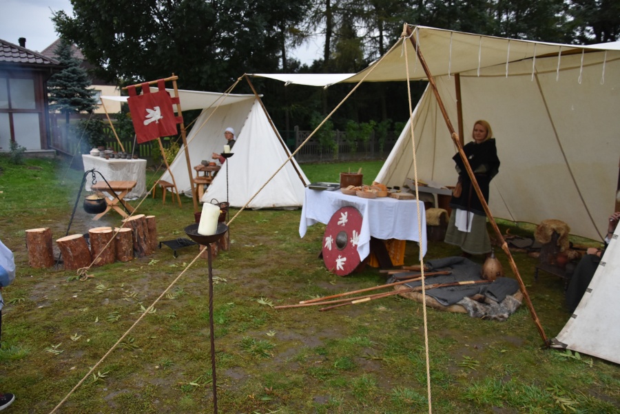 „Nasi patronowie” w plenerze. Mieszkańcy pokazali historię Pięciu Braci Męczenników