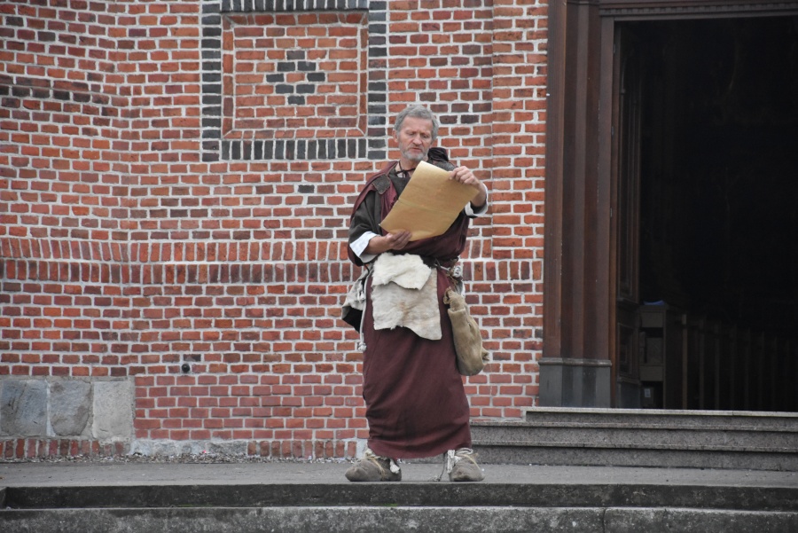 „Nasi patronowie” w plenerze. Mieszkańcy pokazali historię Pięciu Braci Męczenników