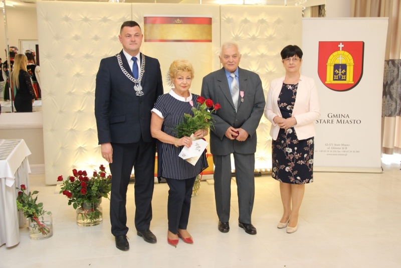 Uroczystość Jubileuszu Pożycia Małżeńskiego. Stu małżonków otrzymało medale