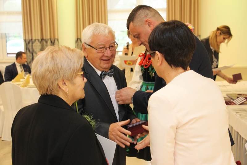Uroczystość Jubileuszu Pożycia Małżeńskiego. Stu małżonków otrzymało medale