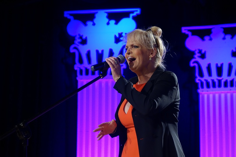 „Ta gala to podziękowanie osobom i firmom”. Dla laureatów i gości wystąpiła Adrianna Biedrzyńska