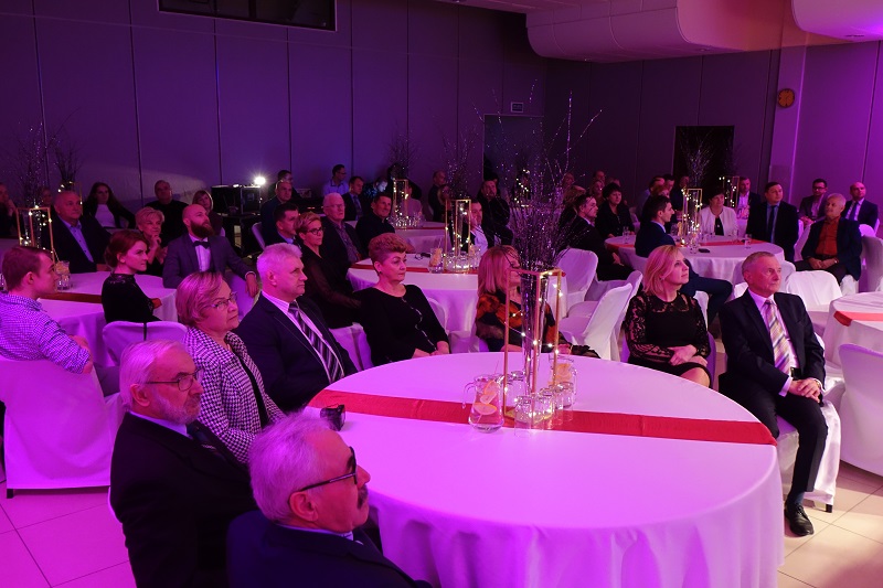 „Ta gala to podziękowanie osobom i firmom”. Dla laureatów i gości wystąpiła Adrianna Biedrzyńska