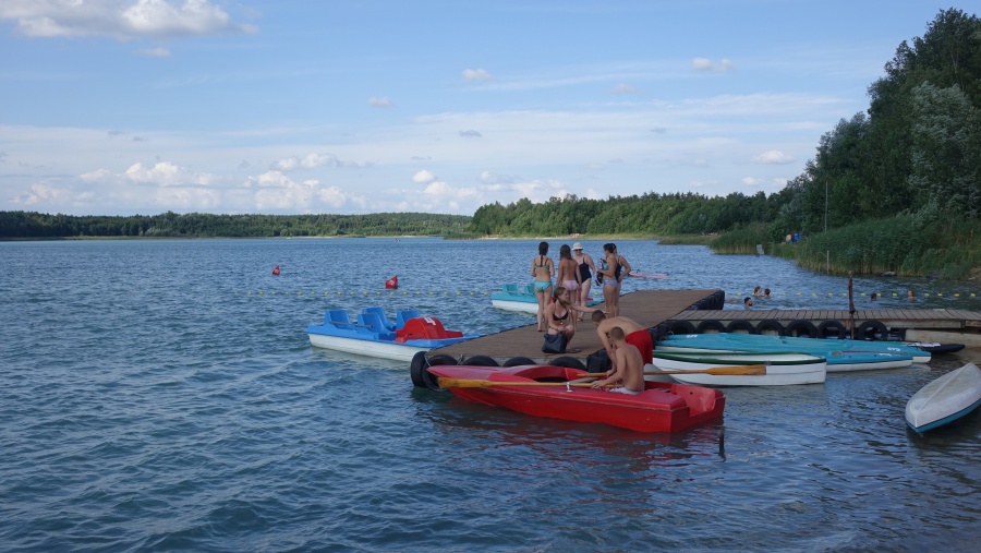 To jeszcze nie koniec upałów. Plażując pamiętajmy - woda jest żywiołem i nie wybacza błędów