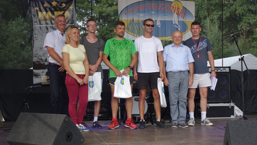 Pobiegli w IV już Wilczyńskim Biegu Wakacyjnym. Na plaży trwa piknik