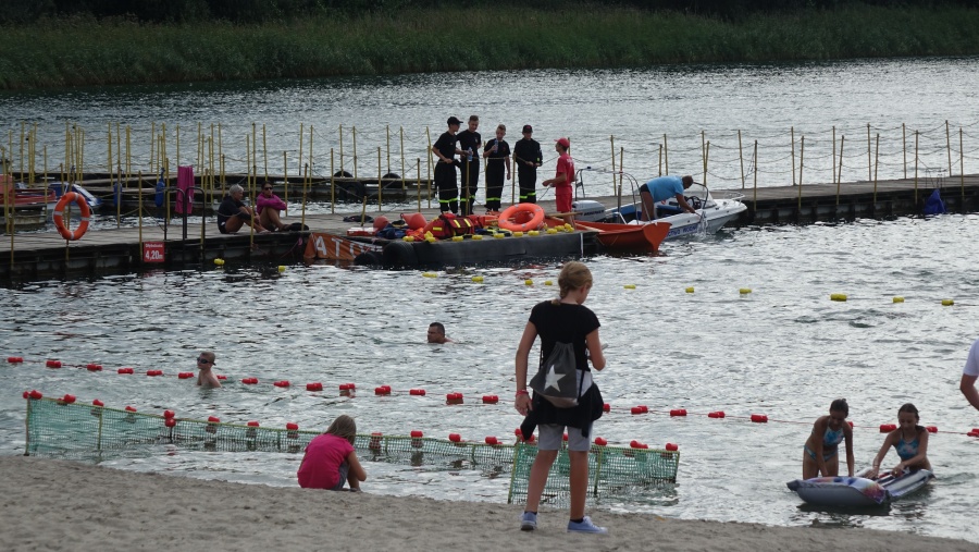 Pobiegli w IV już Wilczyńskim Biegu Wakacyjnym. Na plaży trwa piknik