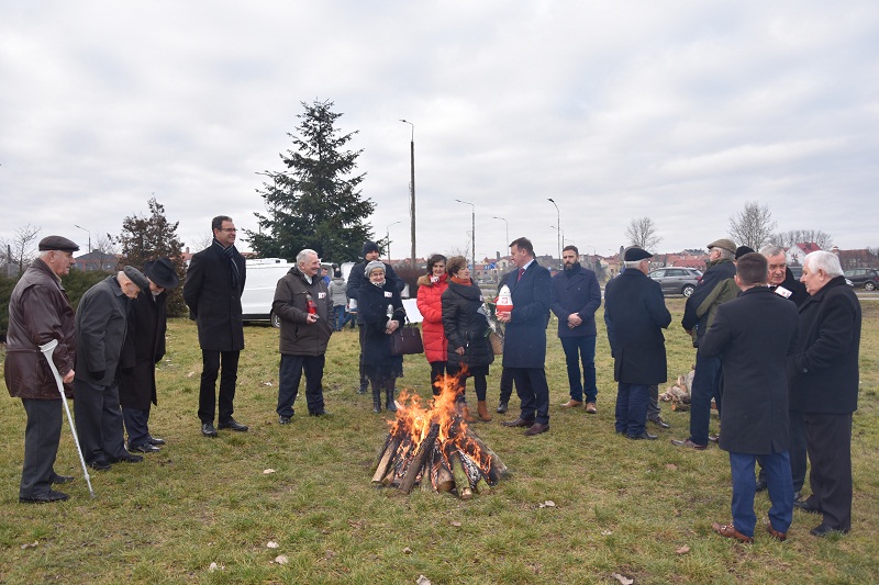 Mija 157. rocznica wybuchu Powstania Styczniowego. Złożyli kwiaty na Wale Tarejwy