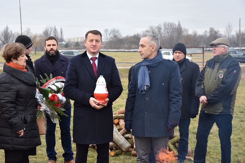 Mija 157. rocznica wybuchu Powstania Styczniowego. Złożyli kwiaty na Wale Tarejwy