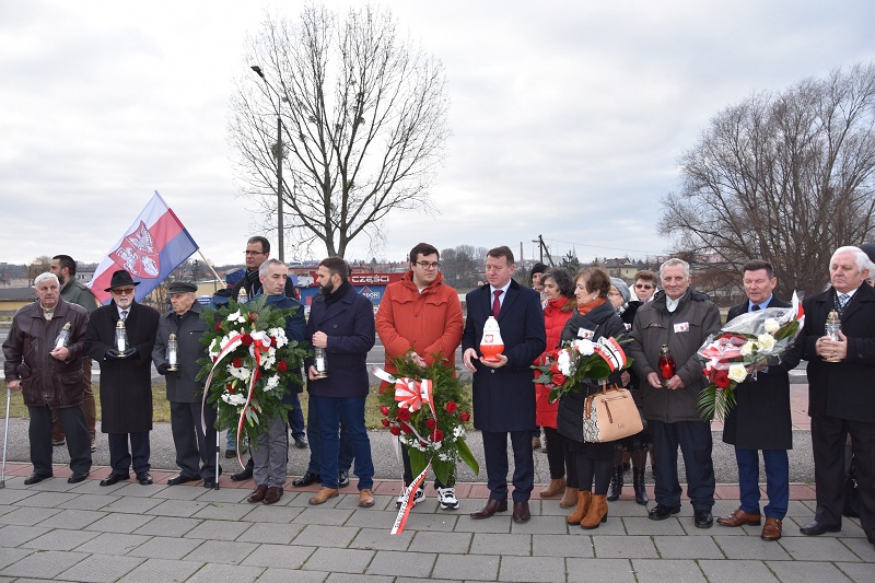 Mija 157. rocznica wybuchu Powstania Styczniowego. Złożyli kwiaty na Wale Tarejwy